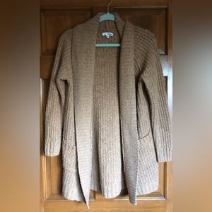 Cardigan - tan